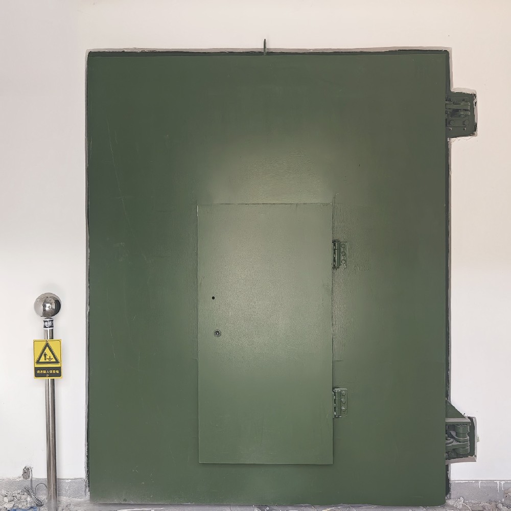 弹药库防爆门